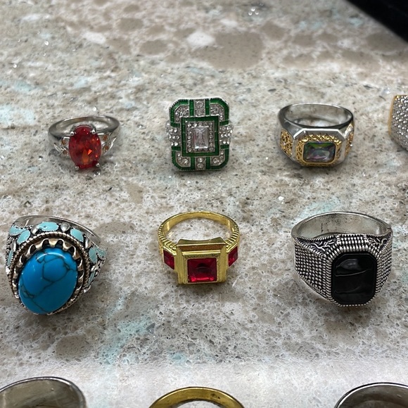 New with gift bag#* Fashion Rings
for Men and Women Pick a ring! - Picture 3 of 10